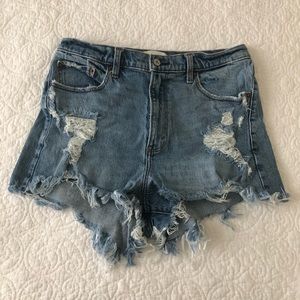Abercrombie High Rise Mom Short